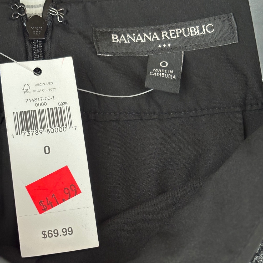 Banana Republic Knit Pencil Skirt - Black/Gray Houndstooth Size 0 - Picture 8 of 9